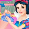 Snow White Help Rapunzel Foot Doctor